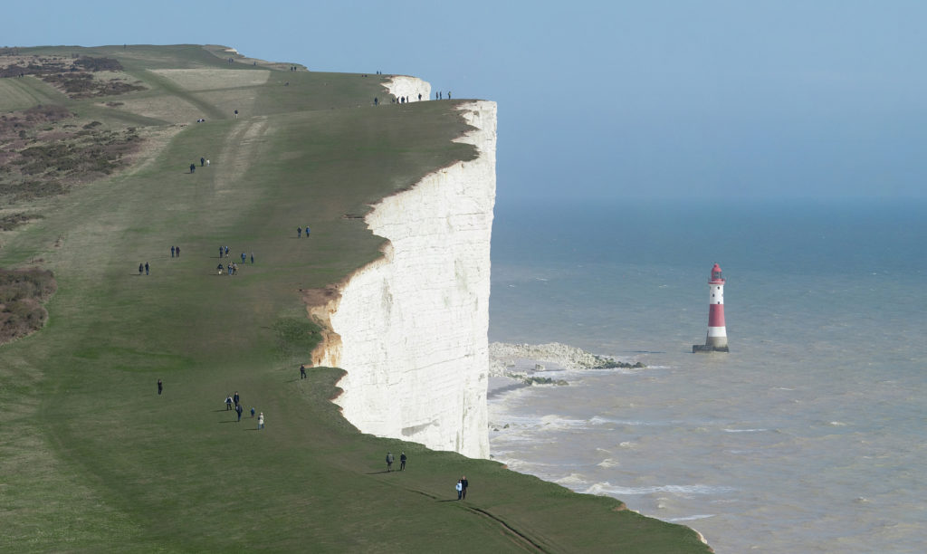 Beachy_Head_and_Lighthouse,_East_Sussex,_England_-_April_2010_crop_horizon_corrected